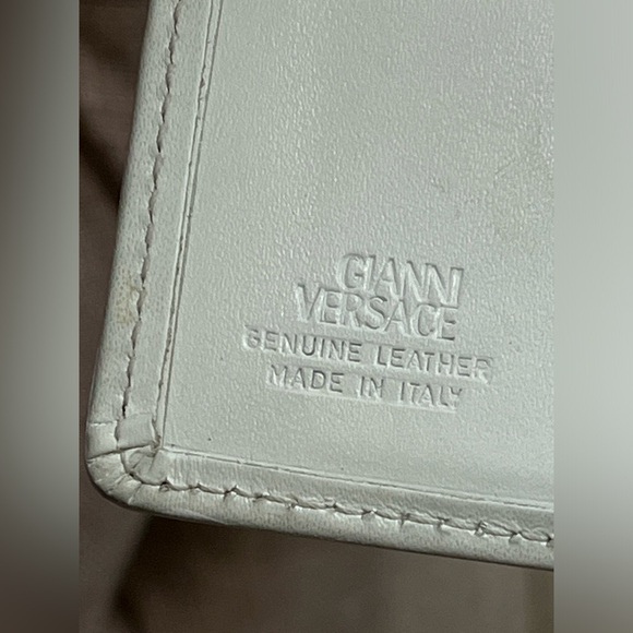 Versace - Gianni Versace vintage white leather Bi folded wallet - Picture 6 of 11